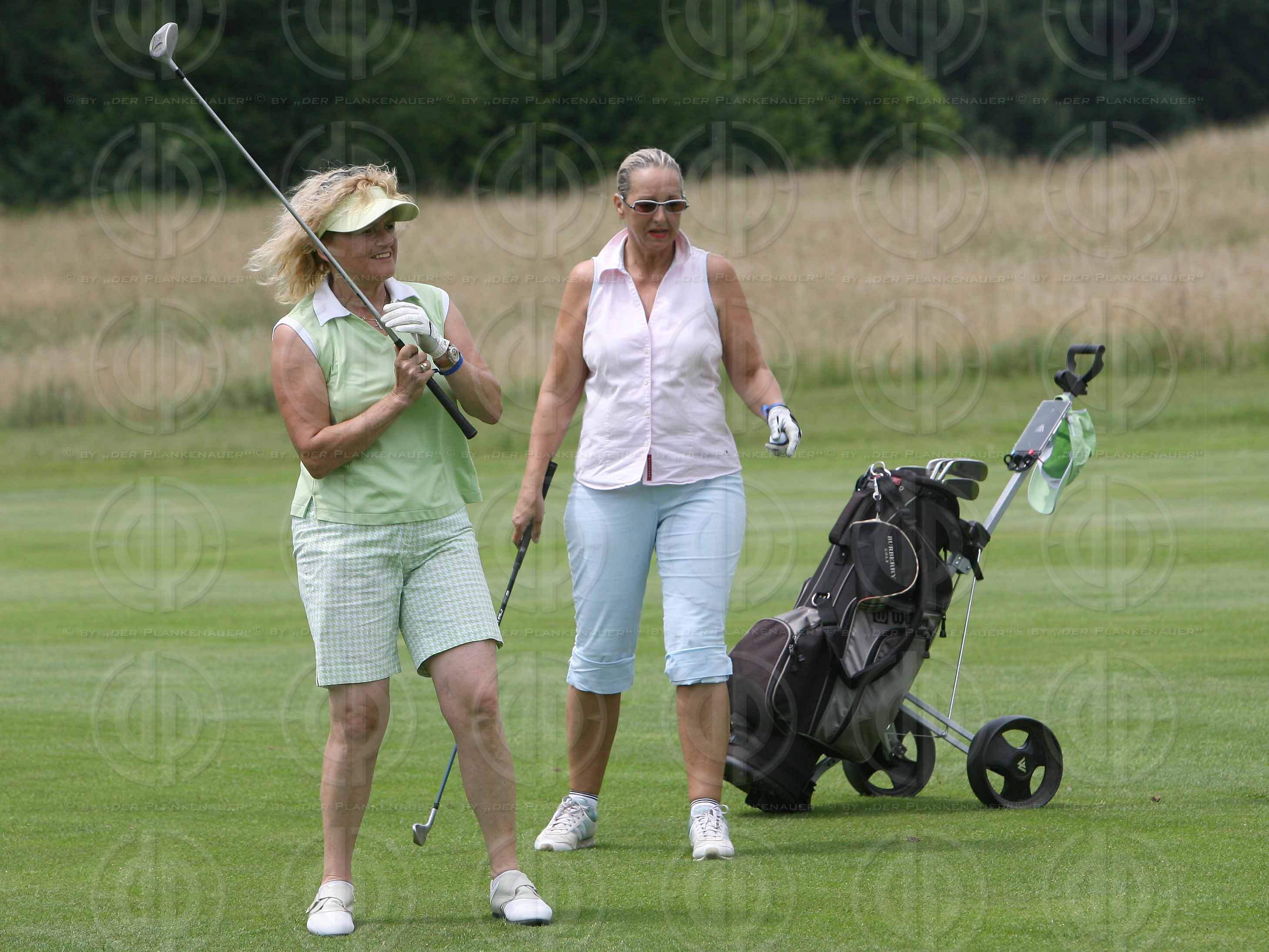 Das Institut-Charity Golf Einladungsturnier-Bewerb