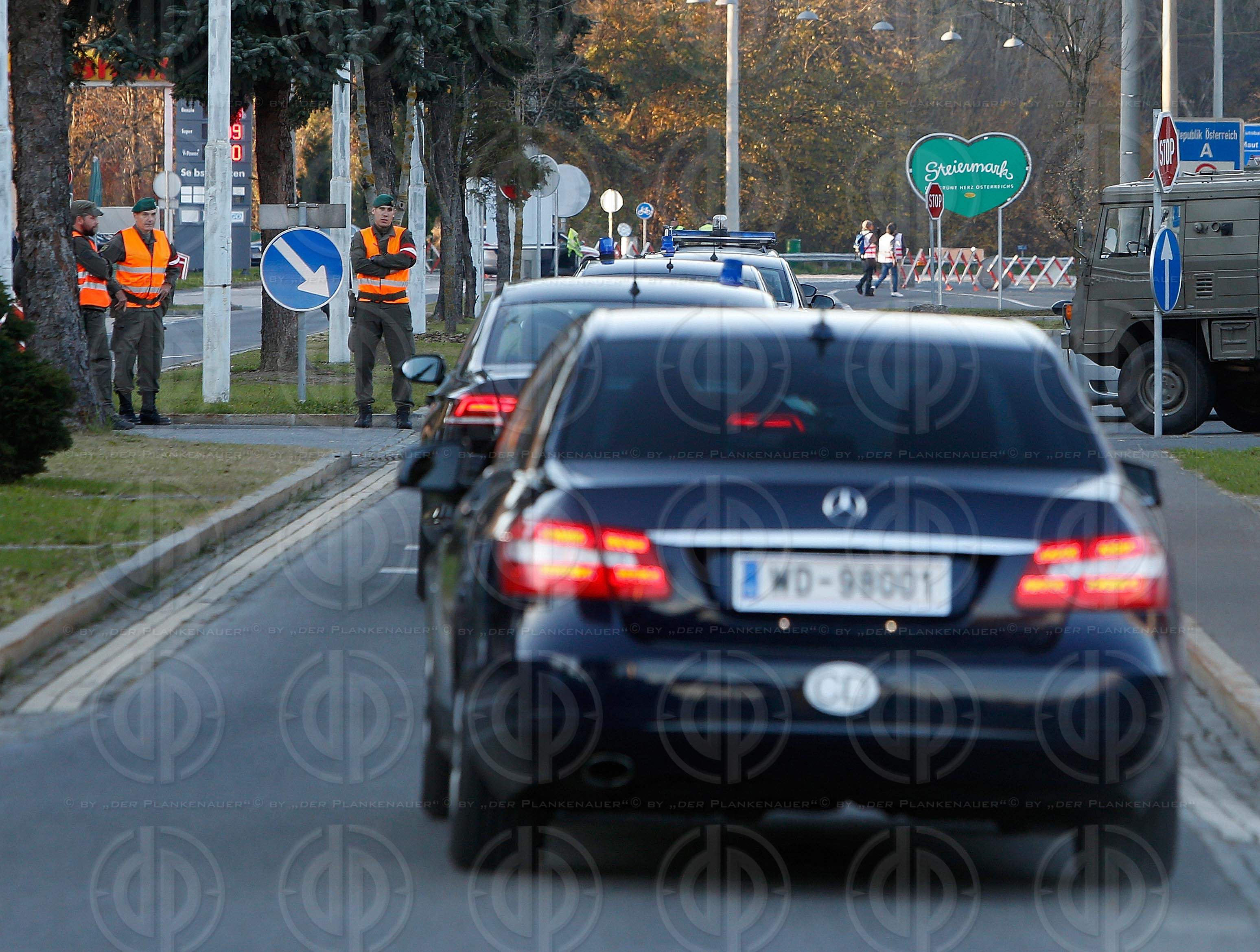 Innenministerin besucht Spielfeld mit EU-Migrationskommissar AVR