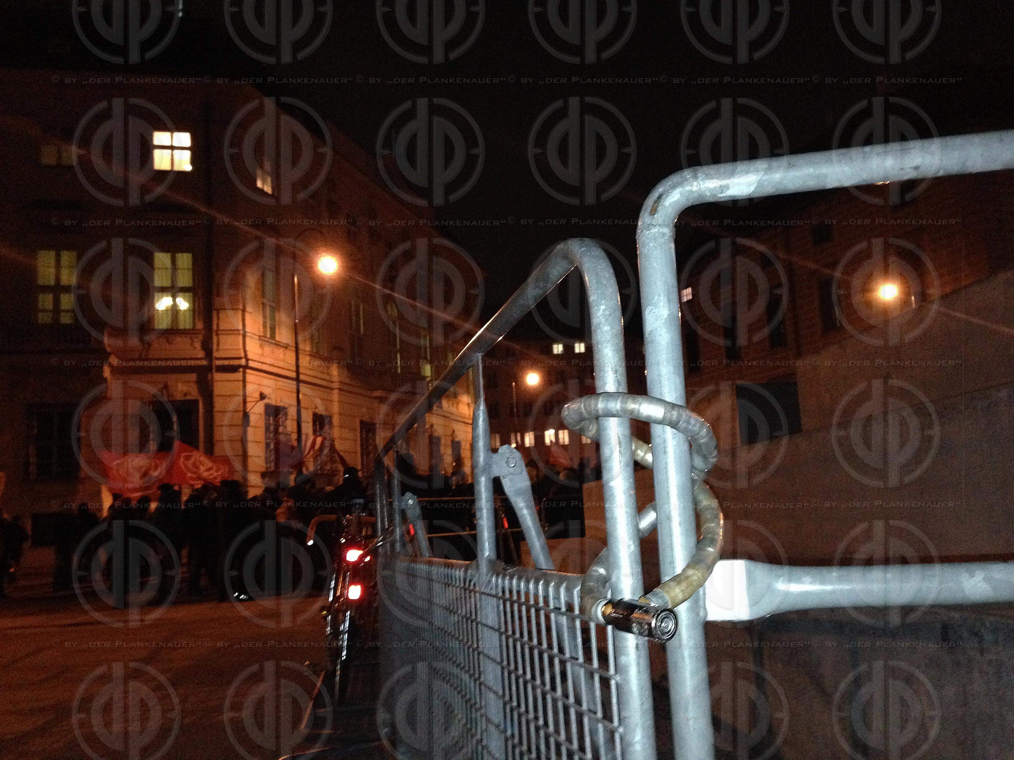 Demo in Wien gegen Fluechtlingskonferenz