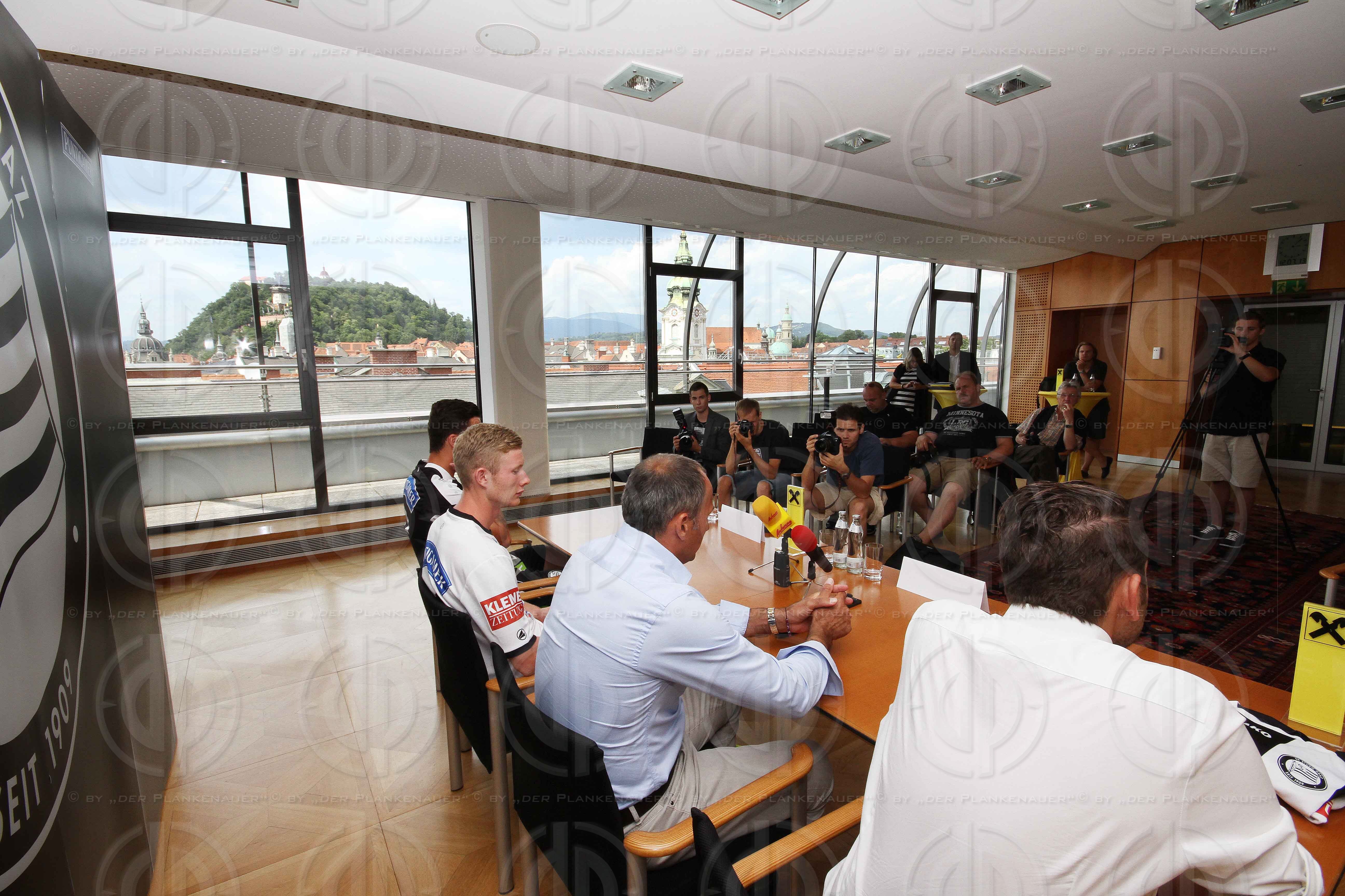 SK Sturm Pressekonferenz