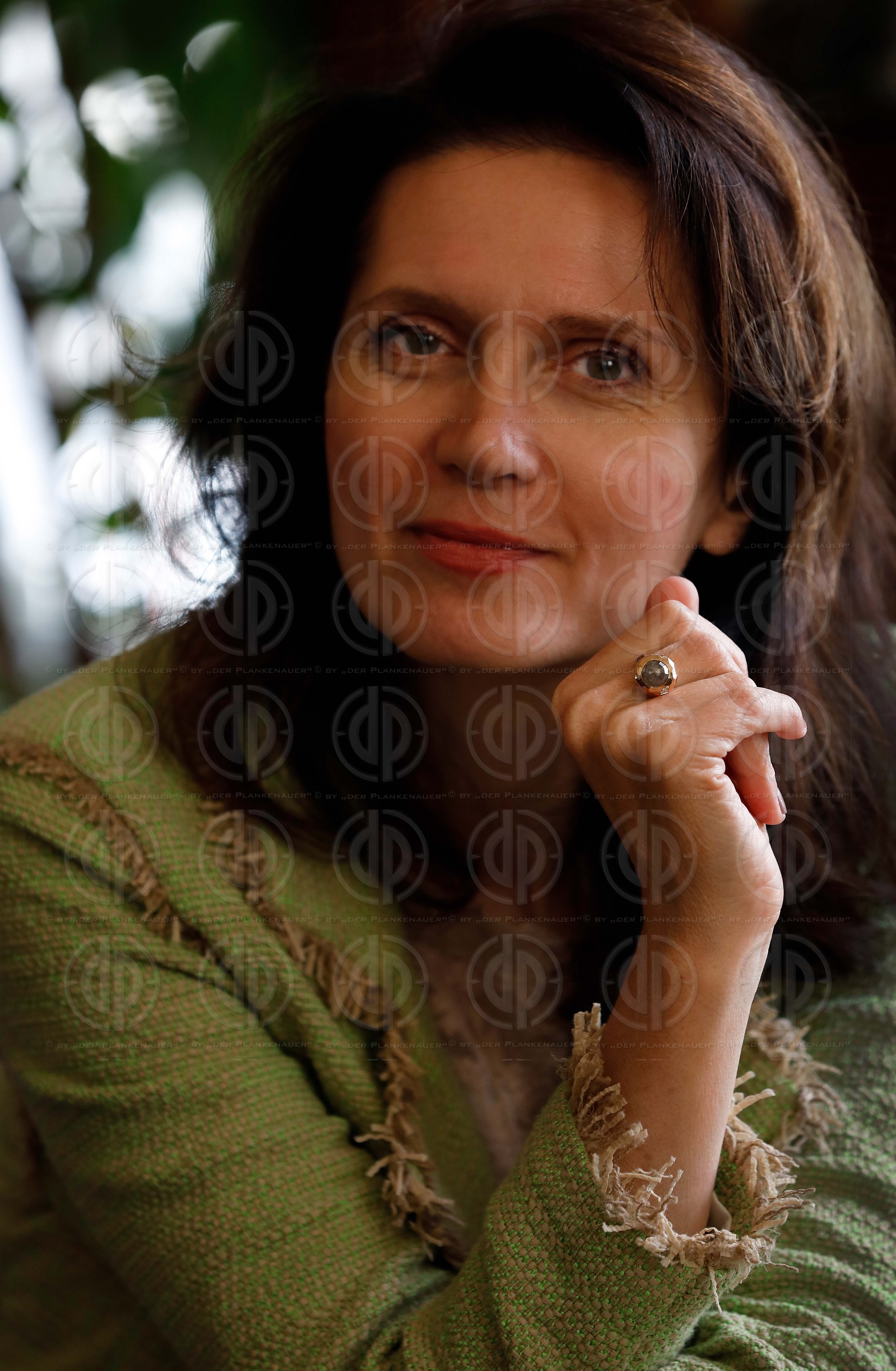 RA Mag. Dr. Astrid WAGNER