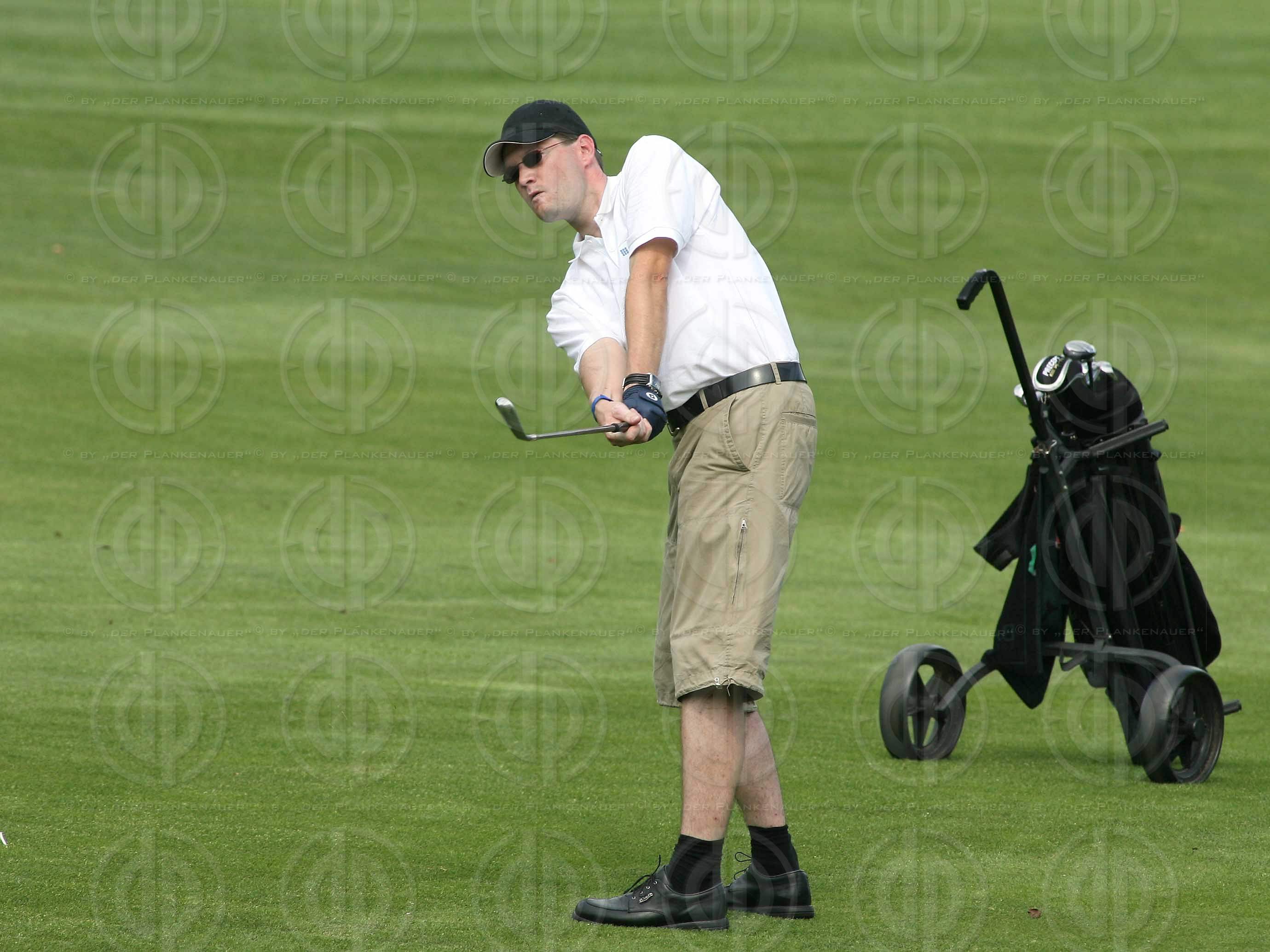 Das Institut-Charity Golf Einladungsturnier-Bewerb