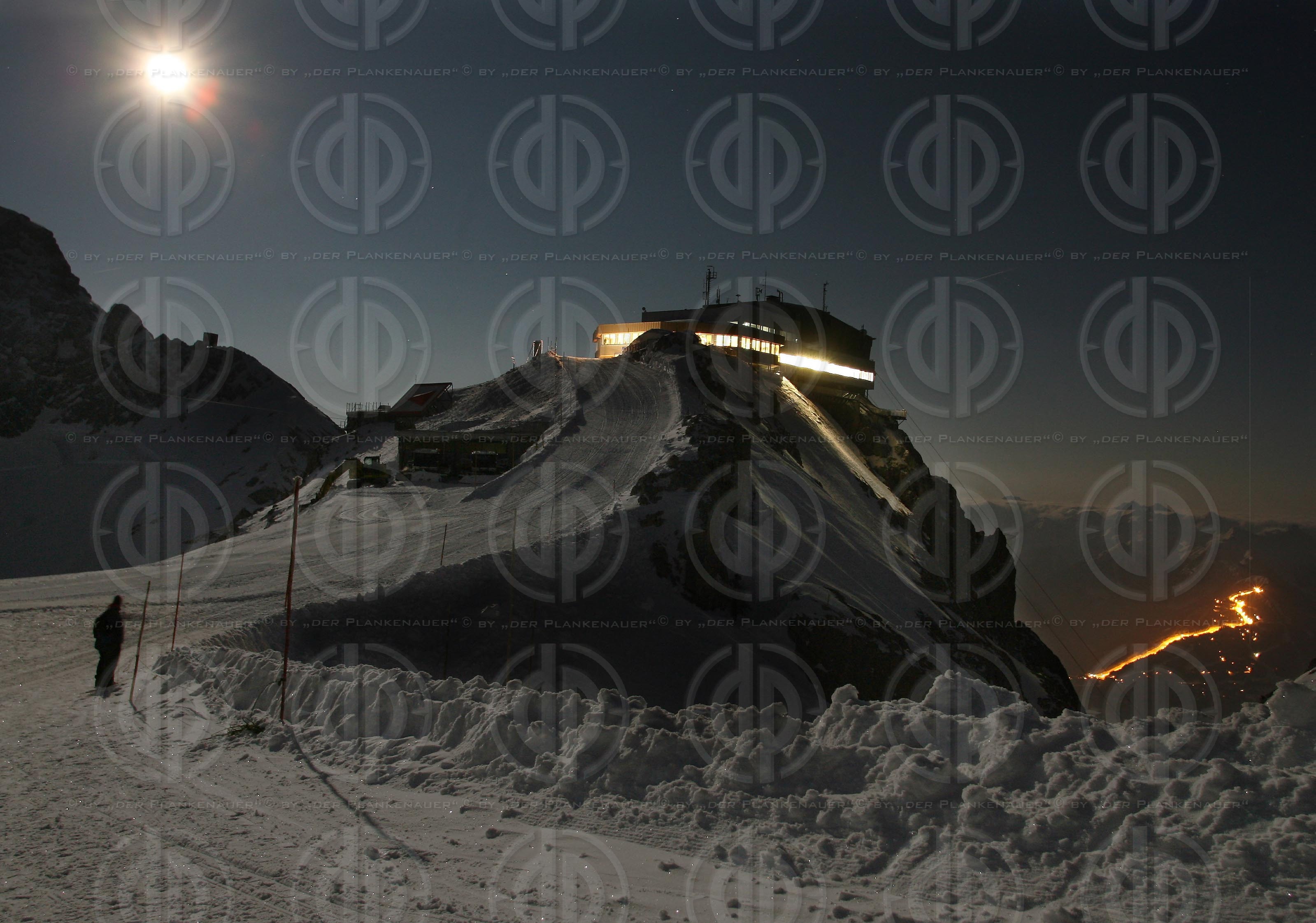 Mondscheinwandern am Dachsteingletscher