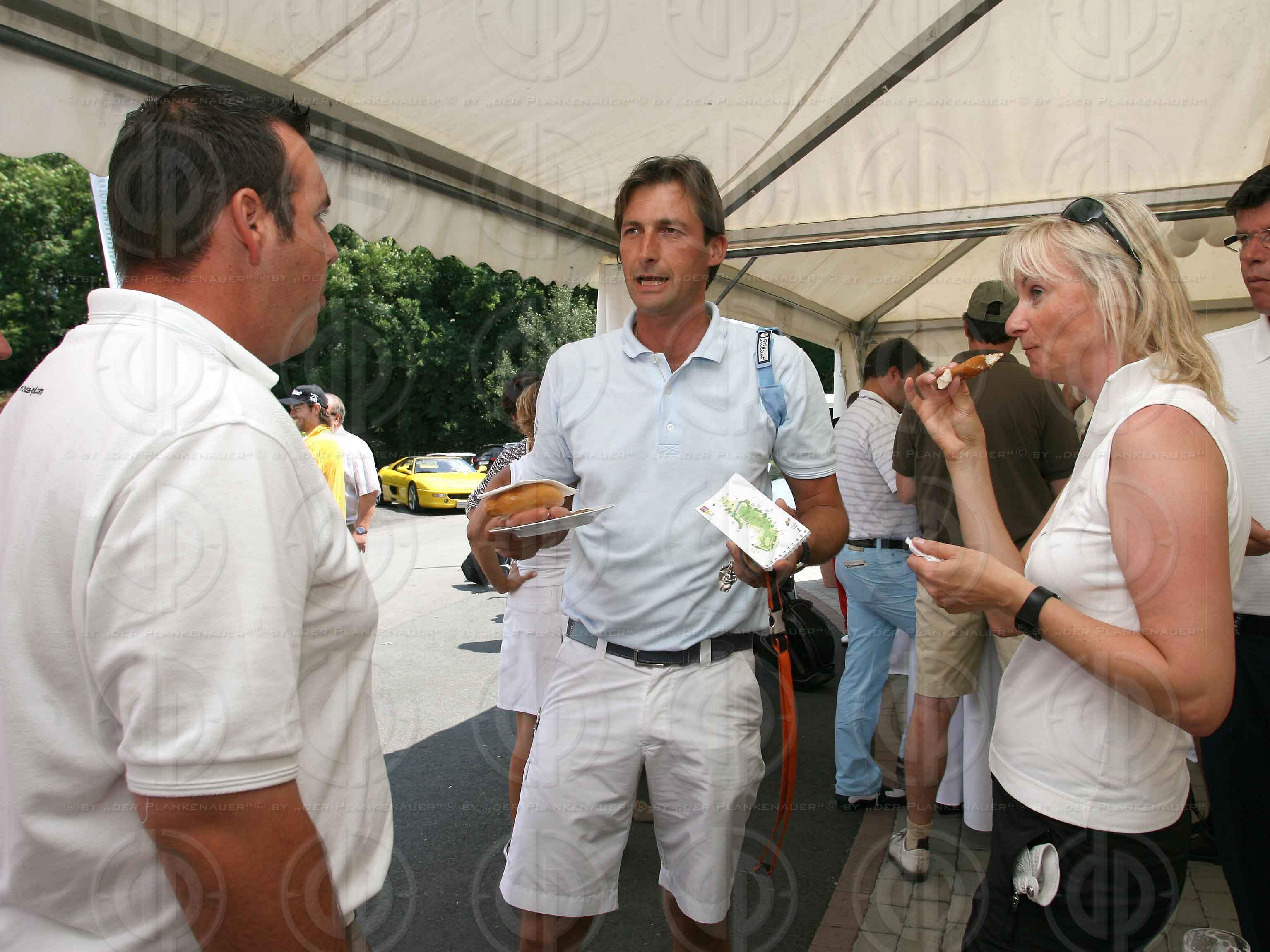 Das Institut-Charity Golf Einladungsturnier-Registrierung