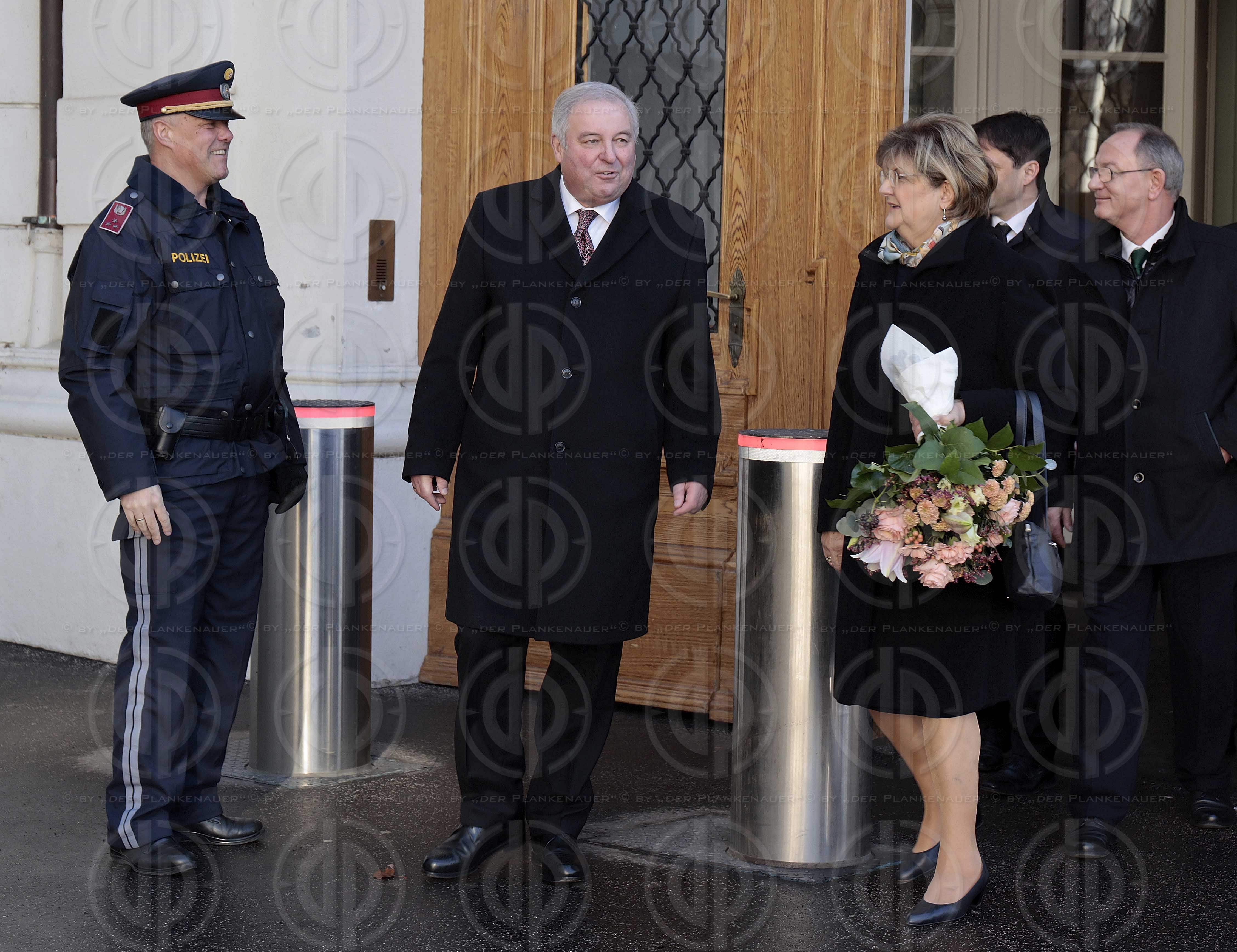 Angelobung LH Schützenhöfer durch BP Van der Bellen
